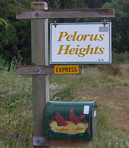 Havelock accommodation Marlborough - modern self-contained unit with expansive rural vistas close to the Marlborough Sounds